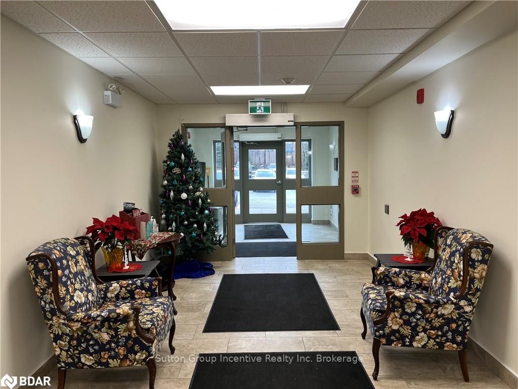 Photo 15 of Unit 101, 496 Yonge Street, Barrie, Painswick North — HOMEH