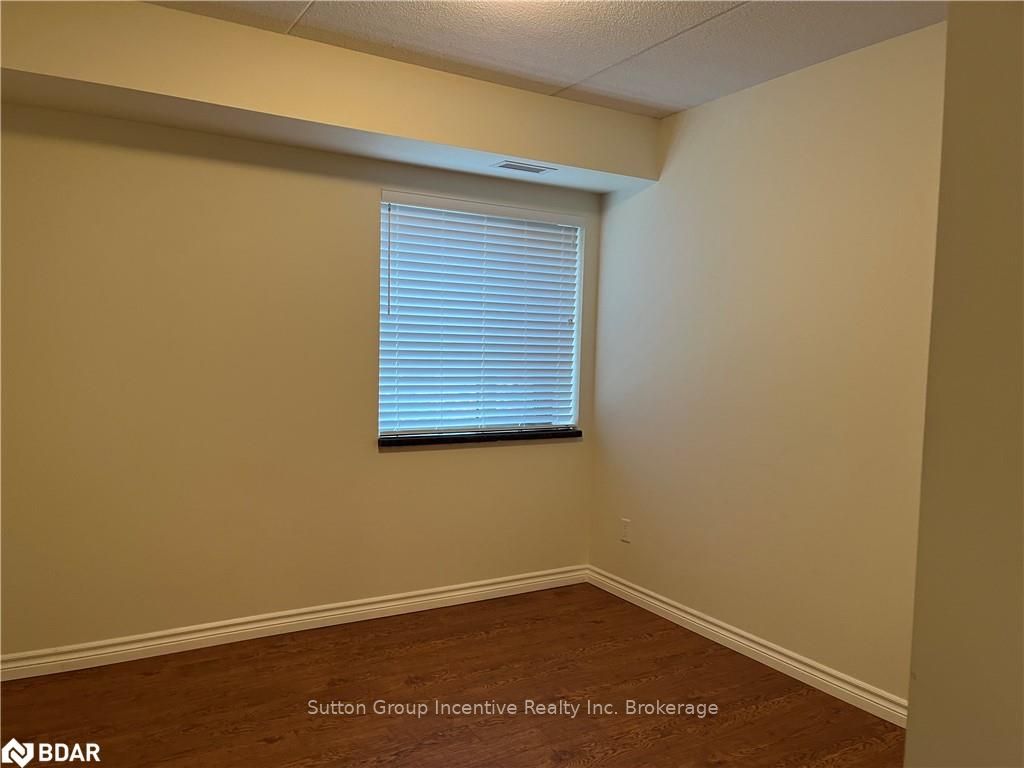 Photo 22 of Unit 101, 496 Yonge Street, Barrie, Painswick North — HOMEH
