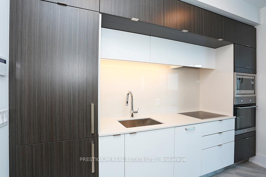 Photo 3 of Unit Ph06, 1 Edgewater Drive, Toronto, Waterfront Communities — HOMEH