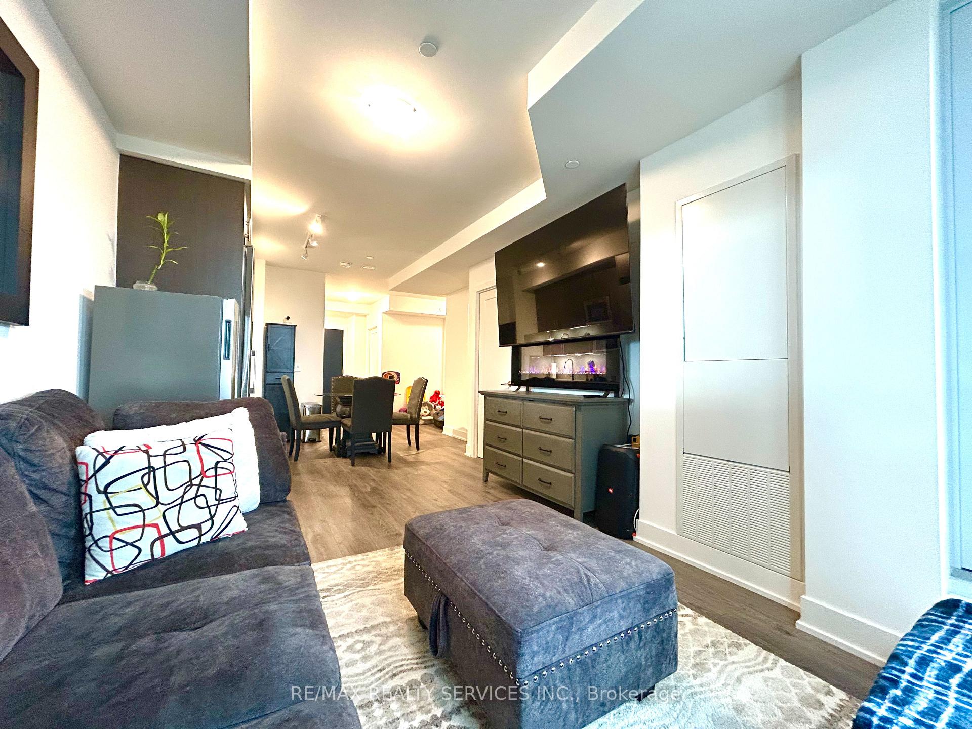 Photo 3 of Unit 212, 2545 Simcoe Street, Oshawa, Windfields — HOMEH