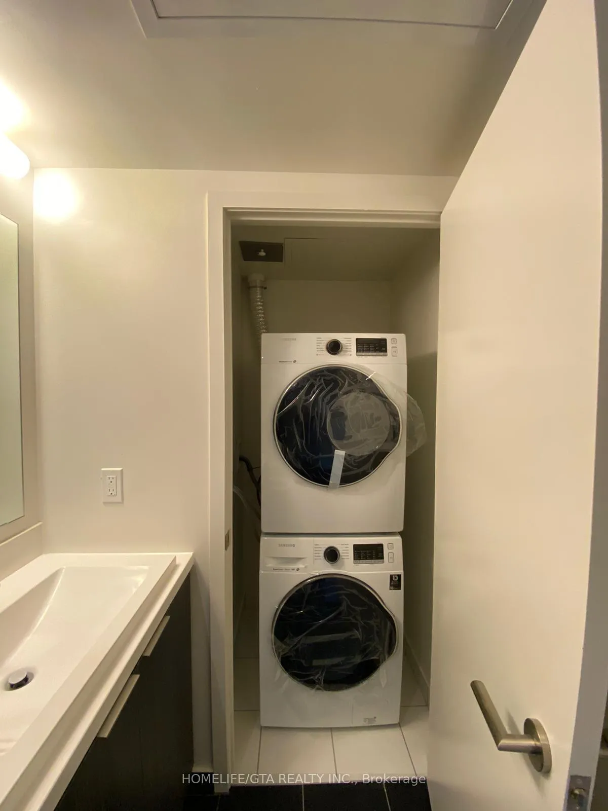 Photo 7 of Unit 1208, 2 Sonic Way, Toronto, Flemingdon Park — HOMEH
