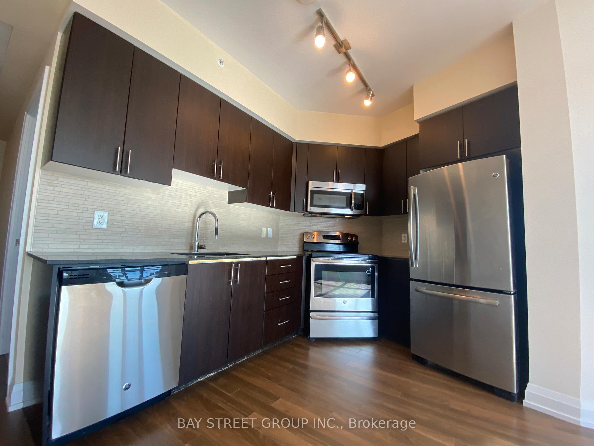 Photo 6 of Unit 2026, 7161 Yonge Street, Markham, Grandview — HOMEH