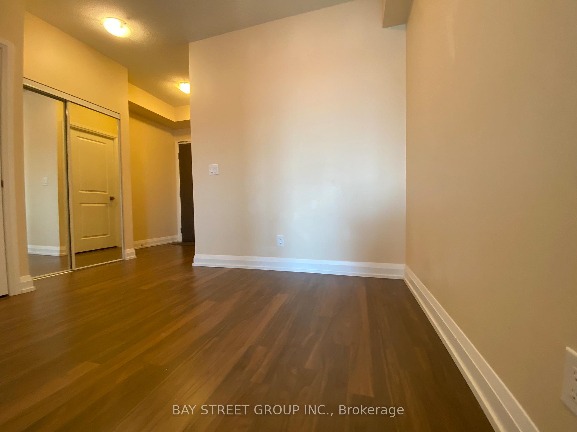 Photo 12 of Unit 2026, 7161 Yonge Street, Markham, Grandview — HOMEH