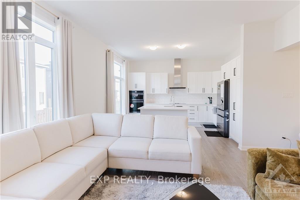 Photo 4 of 853 Cappamore Drive, Ottawa, Barrhaven - Half Moon Bay — HOMEH