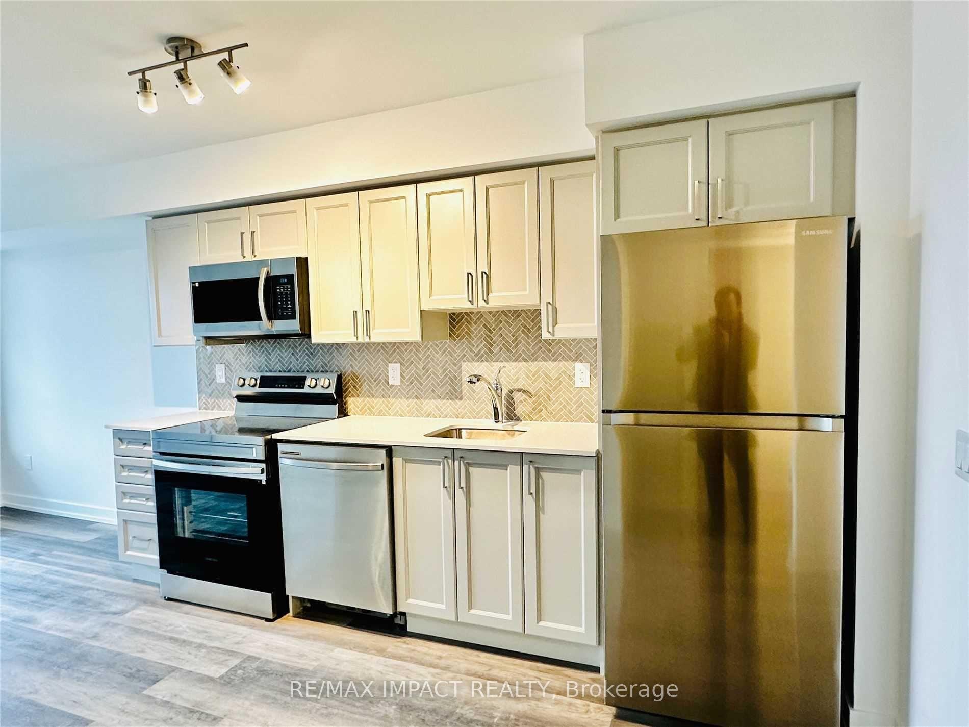 Photo 15 of Unit 804, 1480 Bayly Street, Pickering, Bay Ridges — HOMEH
