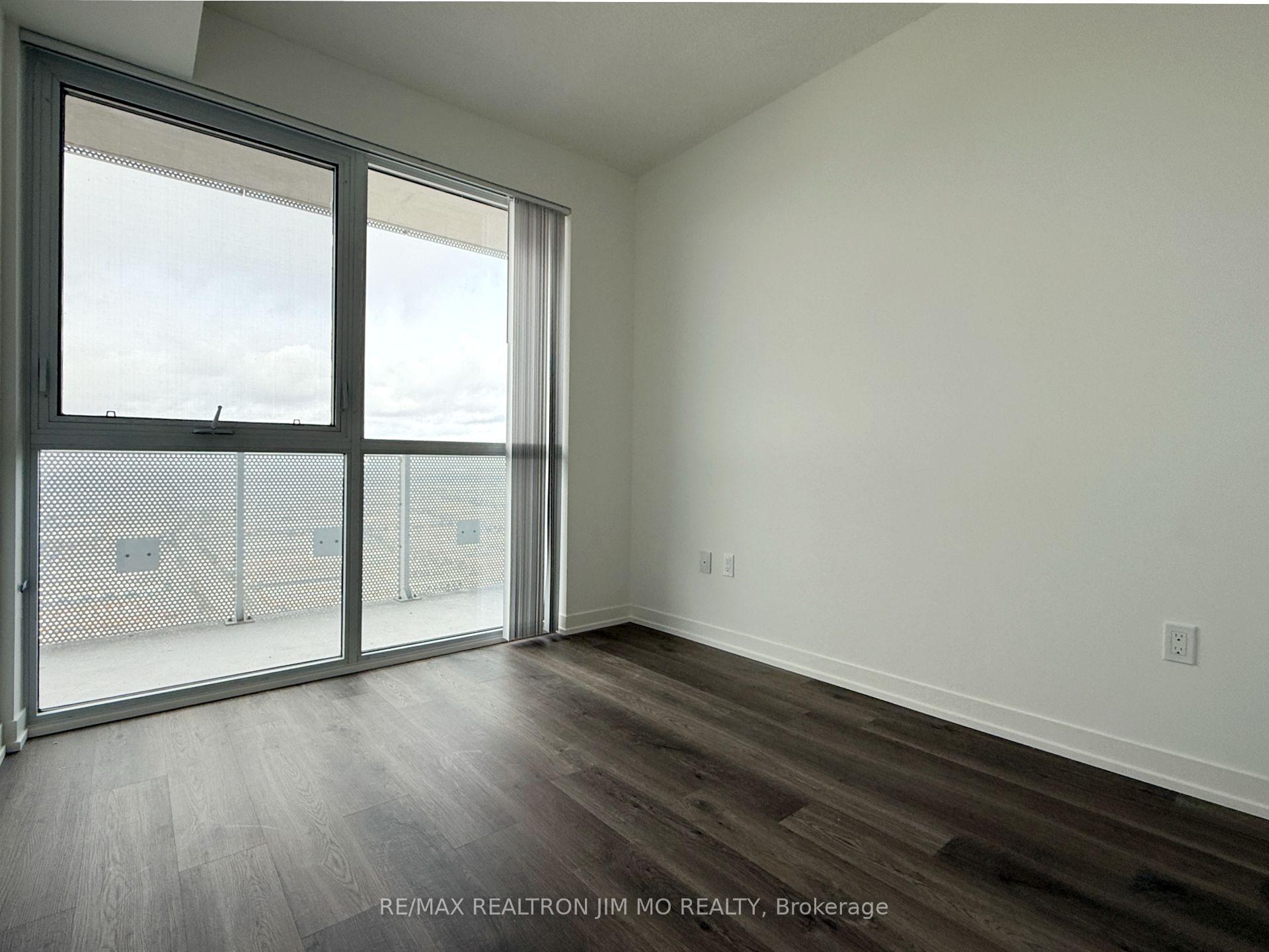 Photo 5 of Unit 4605, 8 Interchange Way, Vaughan, Vaughan Corporate Centre — HOMEH