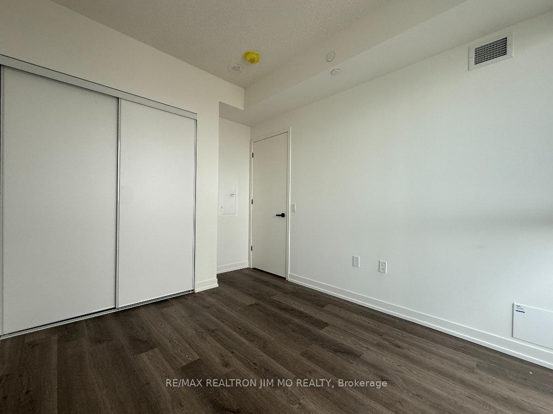 Photo 7 of Unit 4605, 8 Interchange Way, Vaughan, Vaughan Corporate Centre — HOMEH