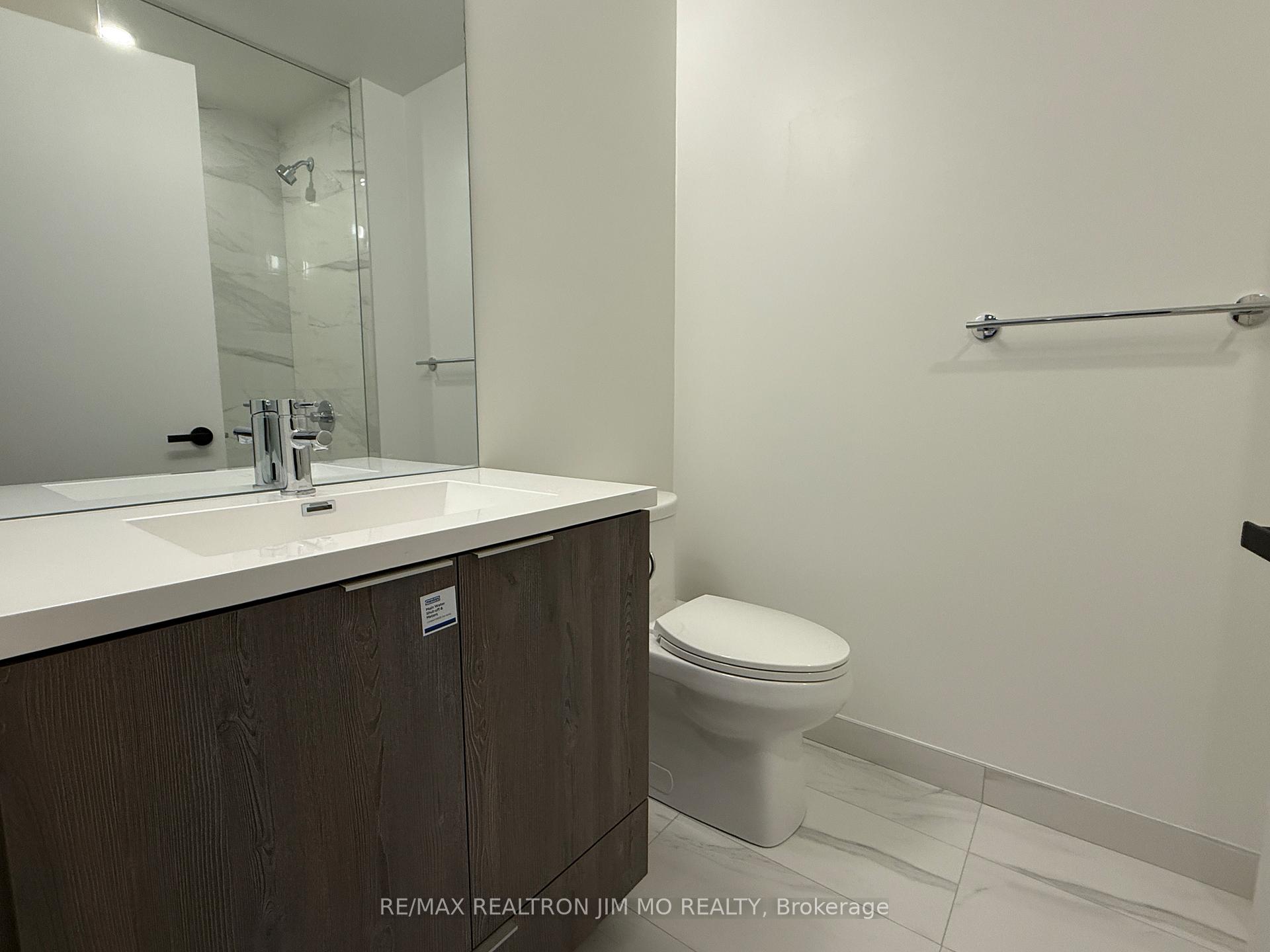 Photo 8 of Unit 4605, 8 Interchange Way, Vaughan, Vaughan Corporate Centre — HOMEH