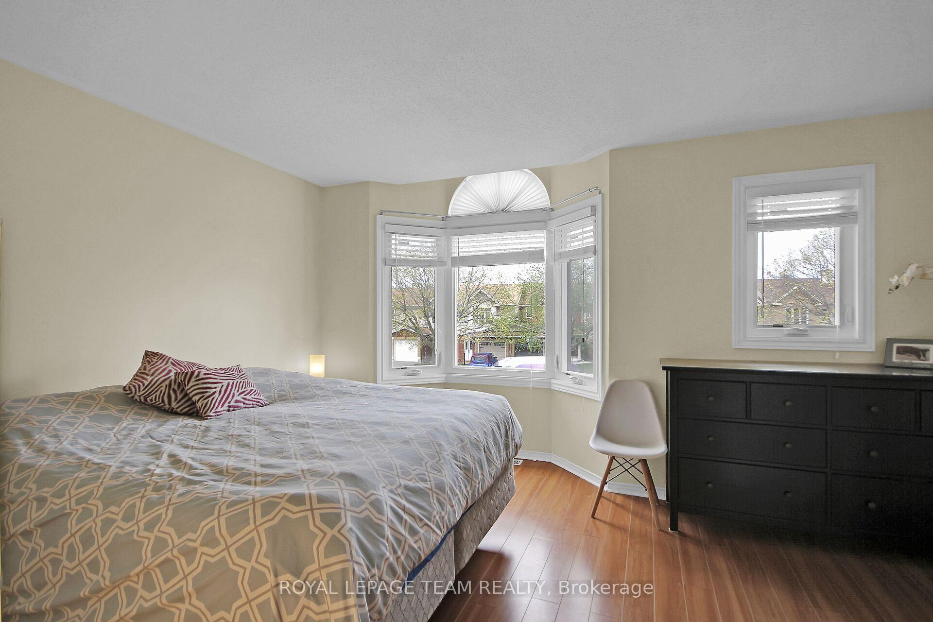 Photo 29 of 102 Longshire Circle, Ottawa, Barrhaven - Longfields — HOMEH