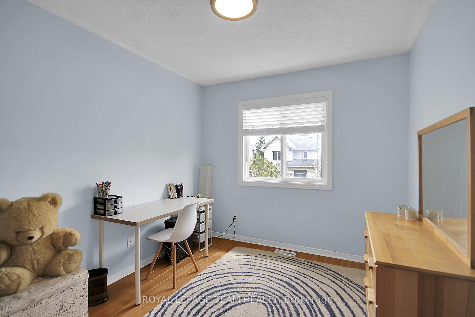 Photo 33 of 102 Longshire Circle, Ottawa, Barrhaven - Longfields — HOMEH