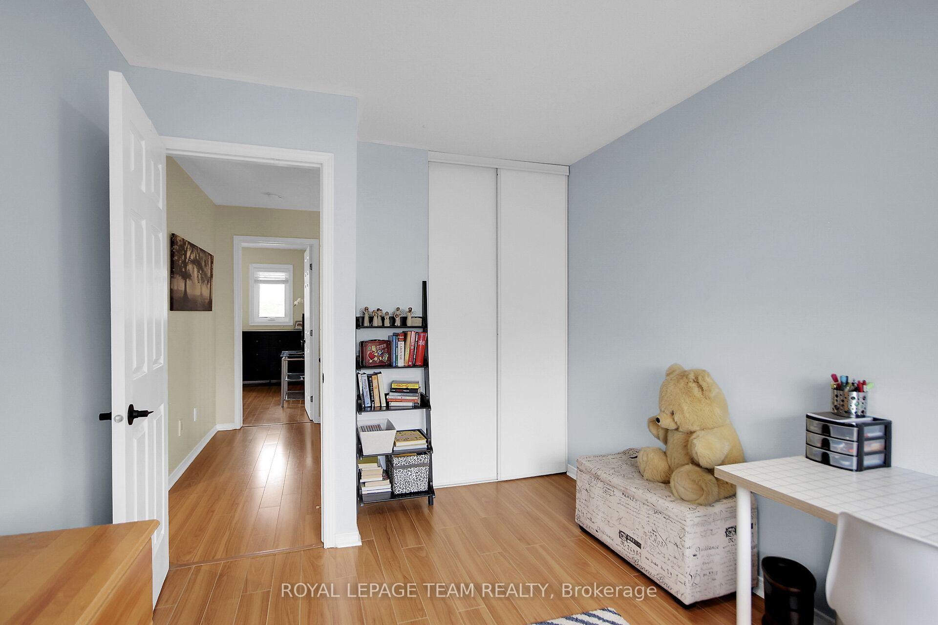 Photo 34 of 102 Longshire Circle, Ottawa, Barrhaven - Longfields — HOMEH