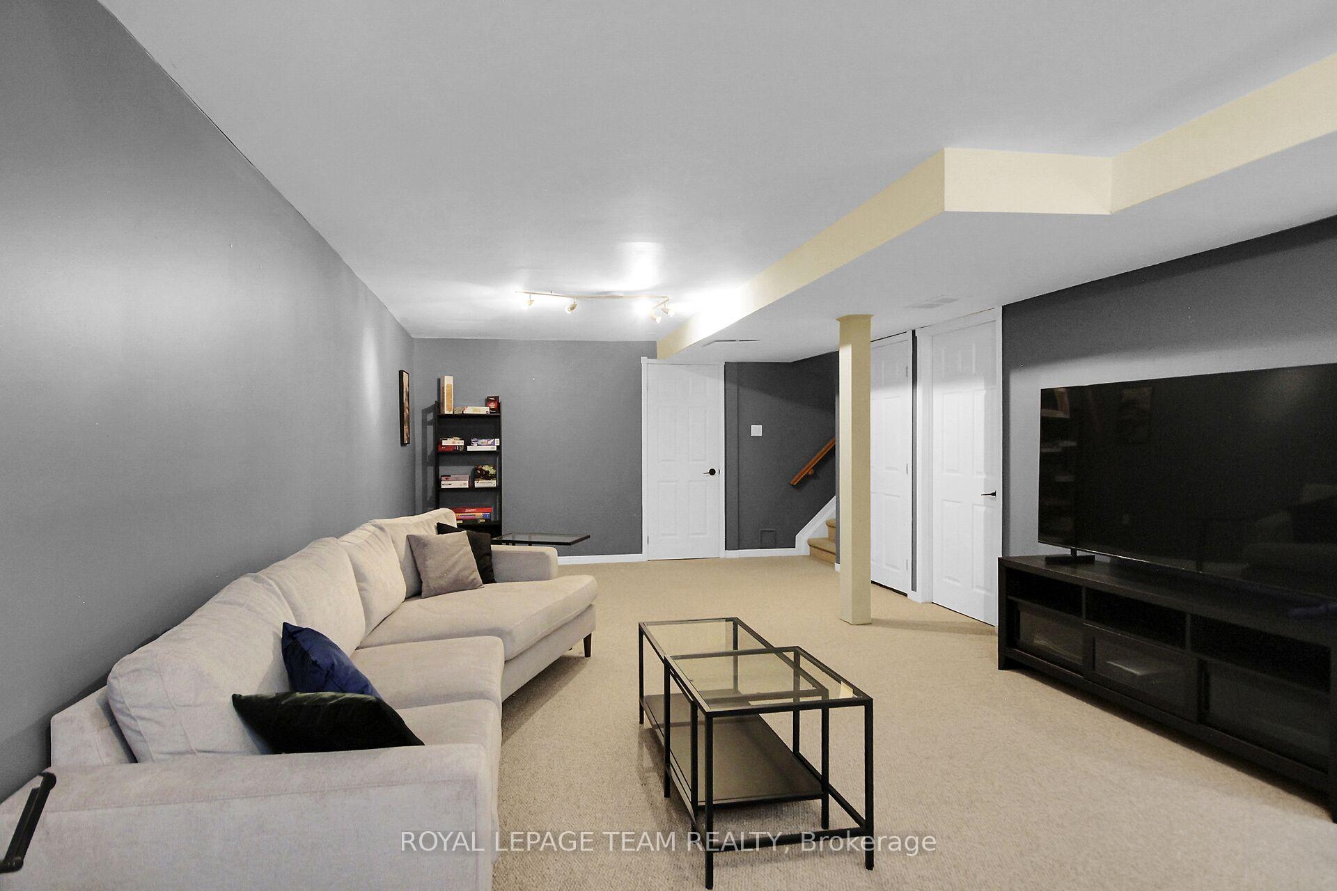 Photo 41 of 102 Longshire Circle, Ottawa, Barrhaven - Longfields — HOMEH