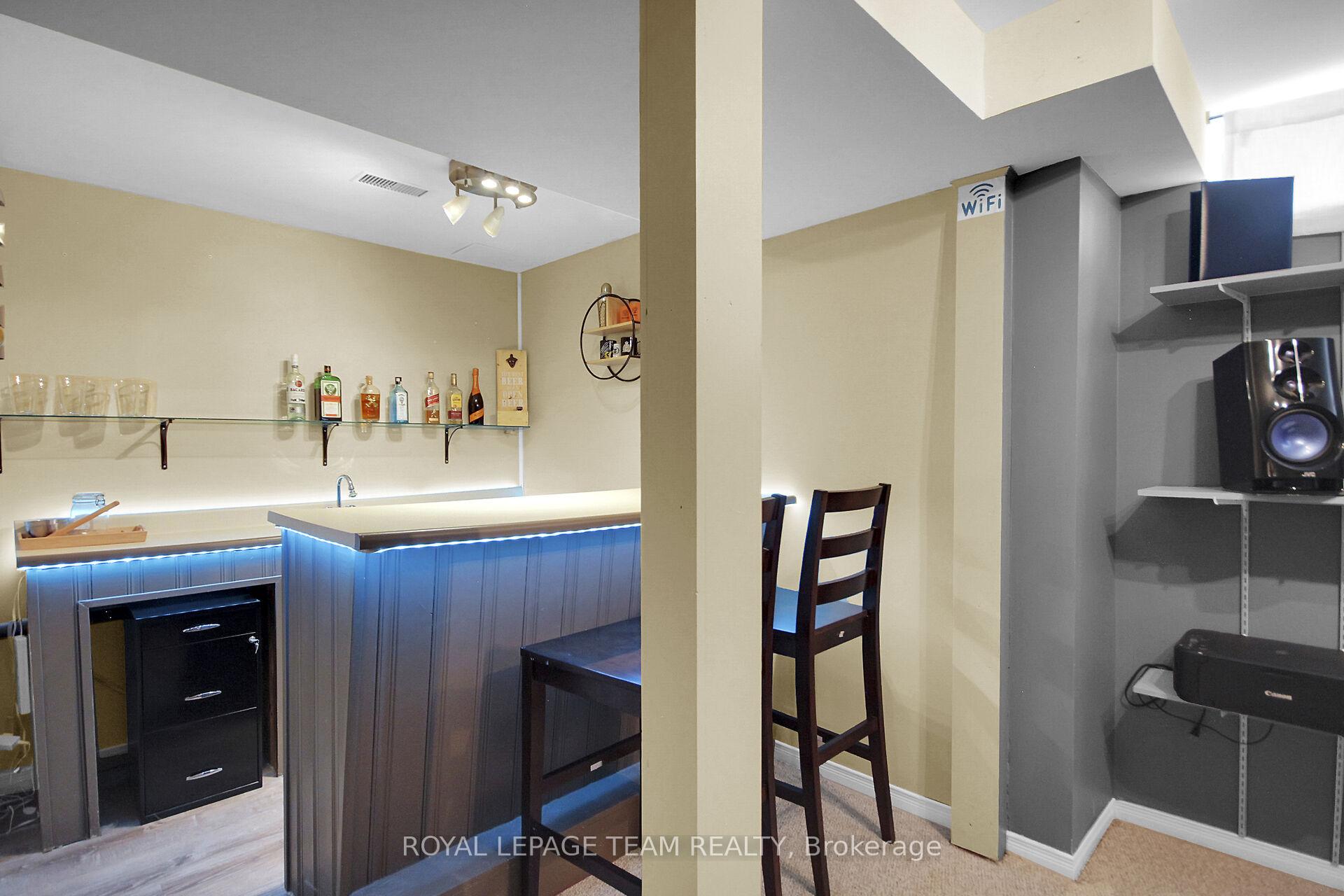 Photo 43 of 102 Longshire Circle, Ottawa, Barrhaven - Longfields — HOMEH