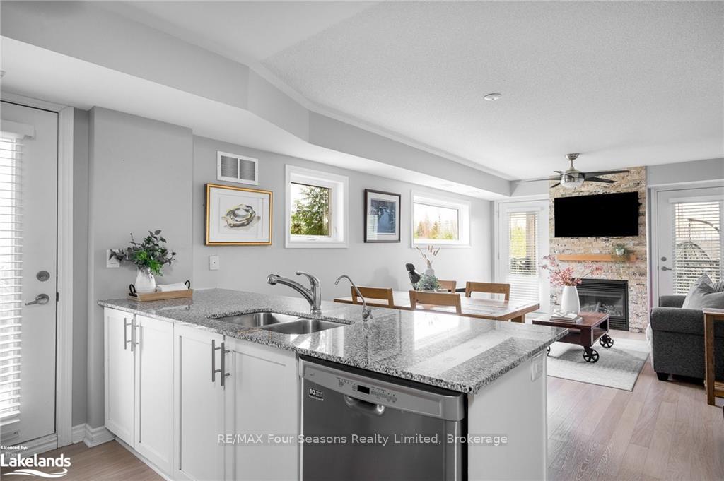 Photo 10 of Unit 201, 10 Brandy Lane Drive, Collingwood — HOMEH
