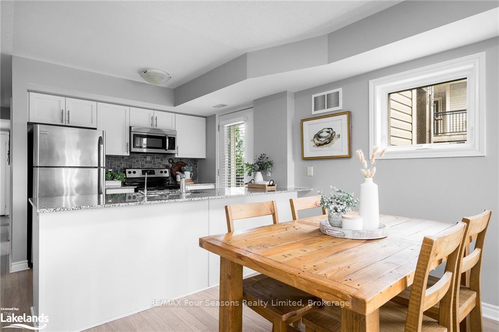 Photo 13 of Unit 201, 10 Brandy Lane Drive, Collingwood — HOMEH