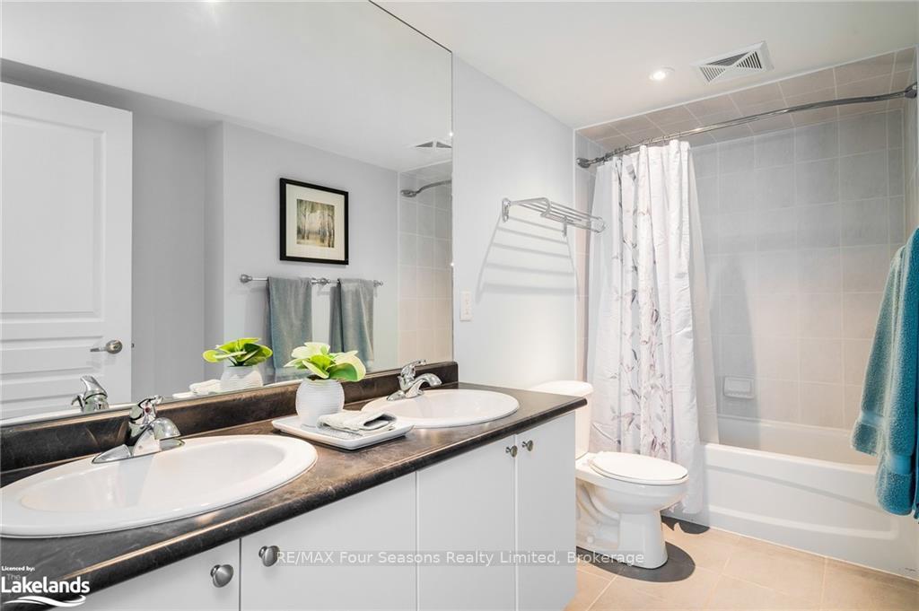 Photo 25 of Unit 201, 10 Brandy Lane Drive, Collingwood — HOMEH