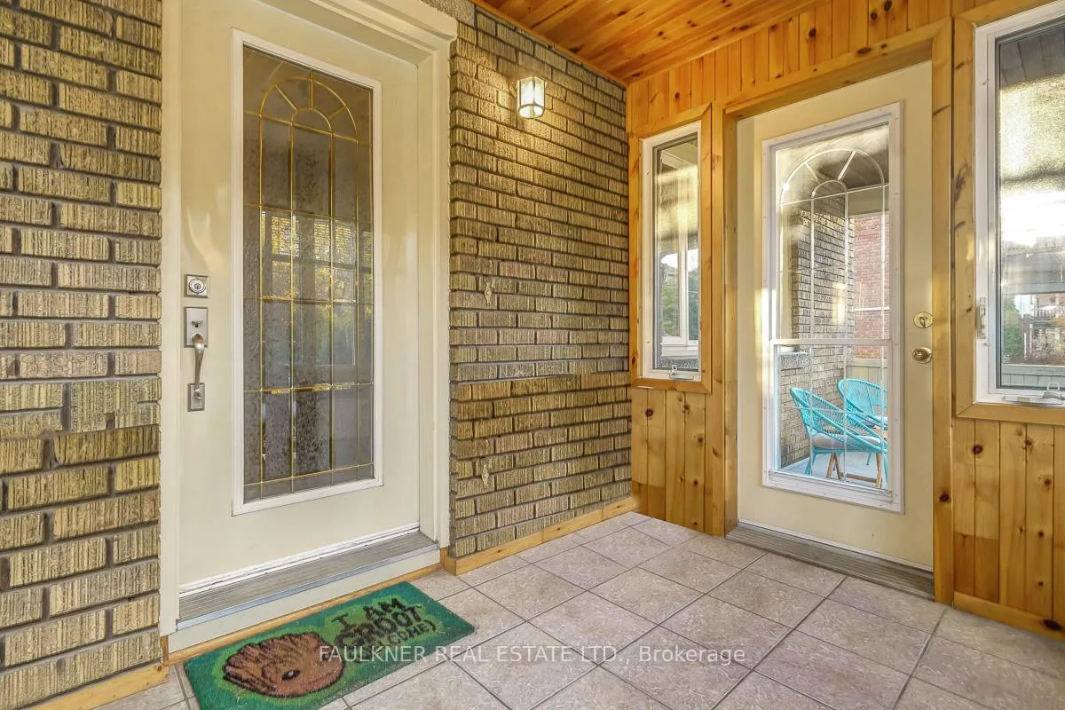 Photo 3 of 42 Grove Avenue, Ottawa, Old Ottawa South — HOMEH