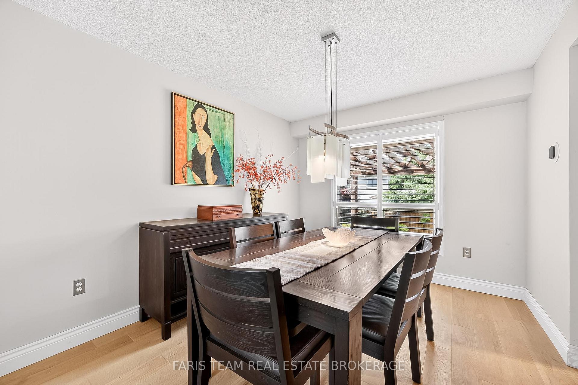 Photo 11 of 30 Ward Drive, Barrie, Painswick North — HOMEH