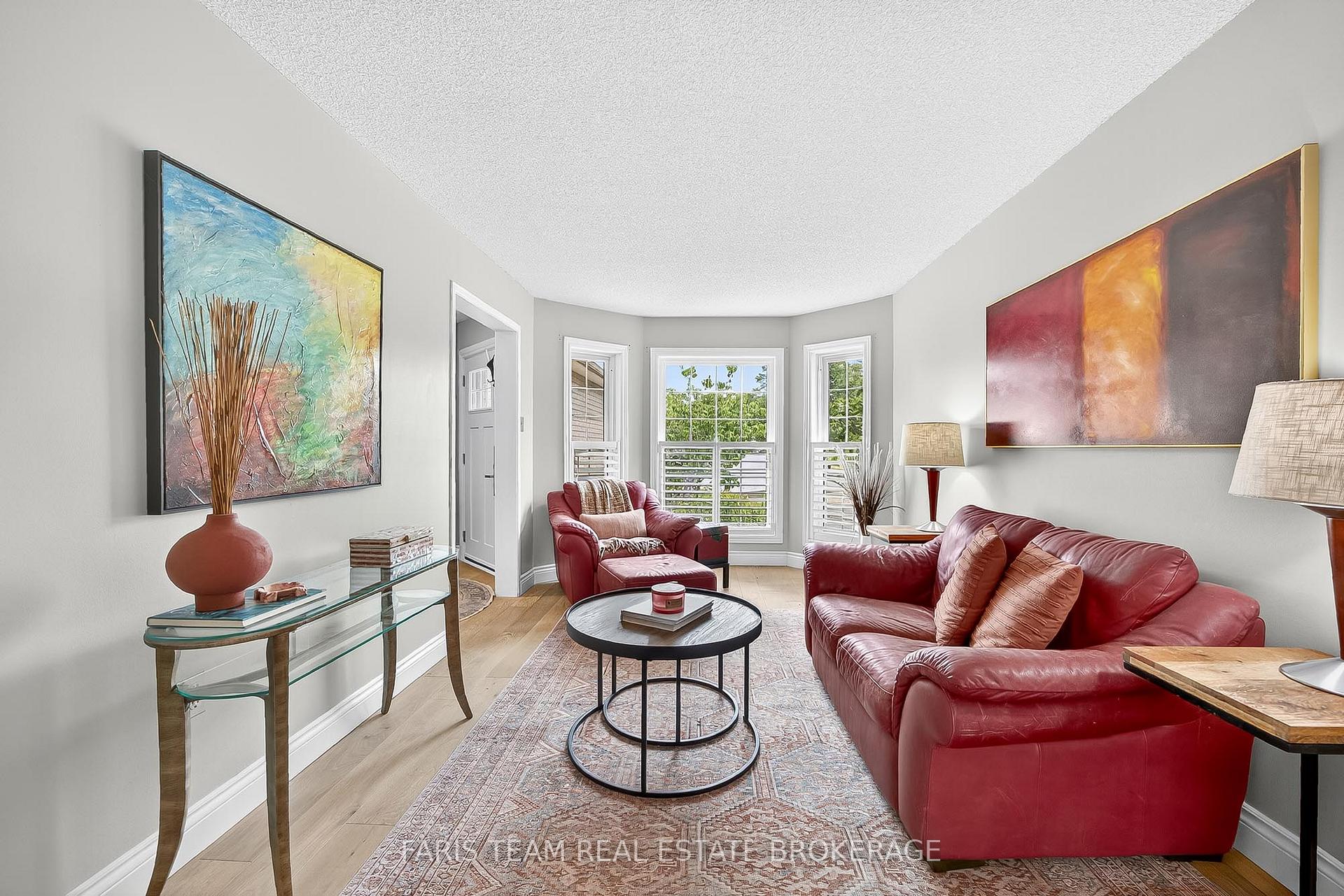 Photo 9 of 30 Ward Drive, Barrie, Painswick North — HOMEH