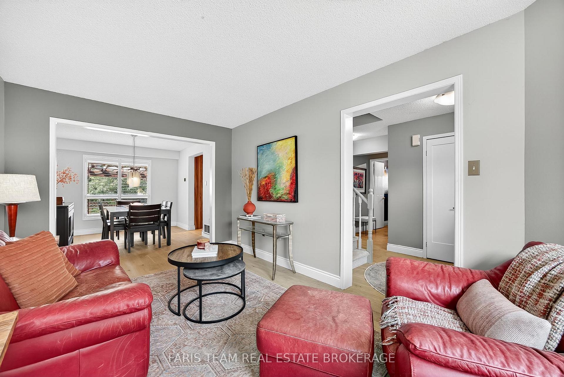 Photo 10 of 30 Ward Drive, Barrie, Painswick North — HOMEH