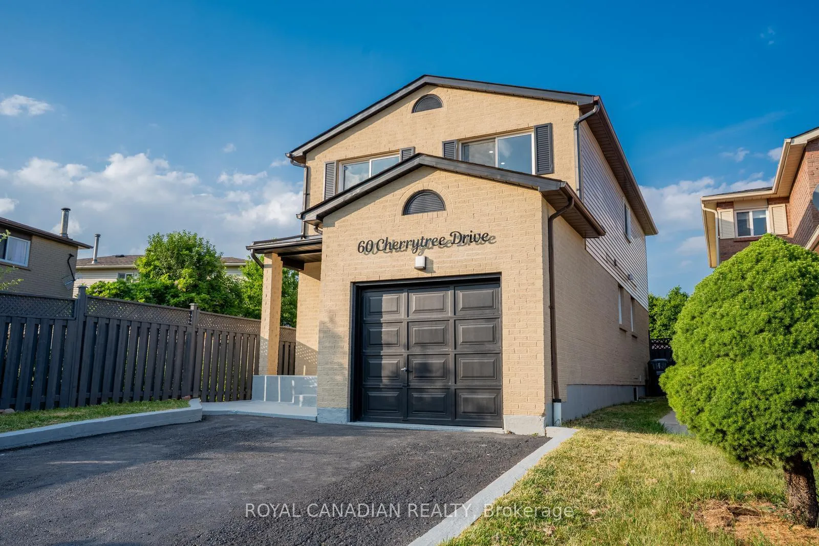Photo 1 of 60 Cherrytree Drive W, Brampton, Fletcher's Creek South — HOMEH