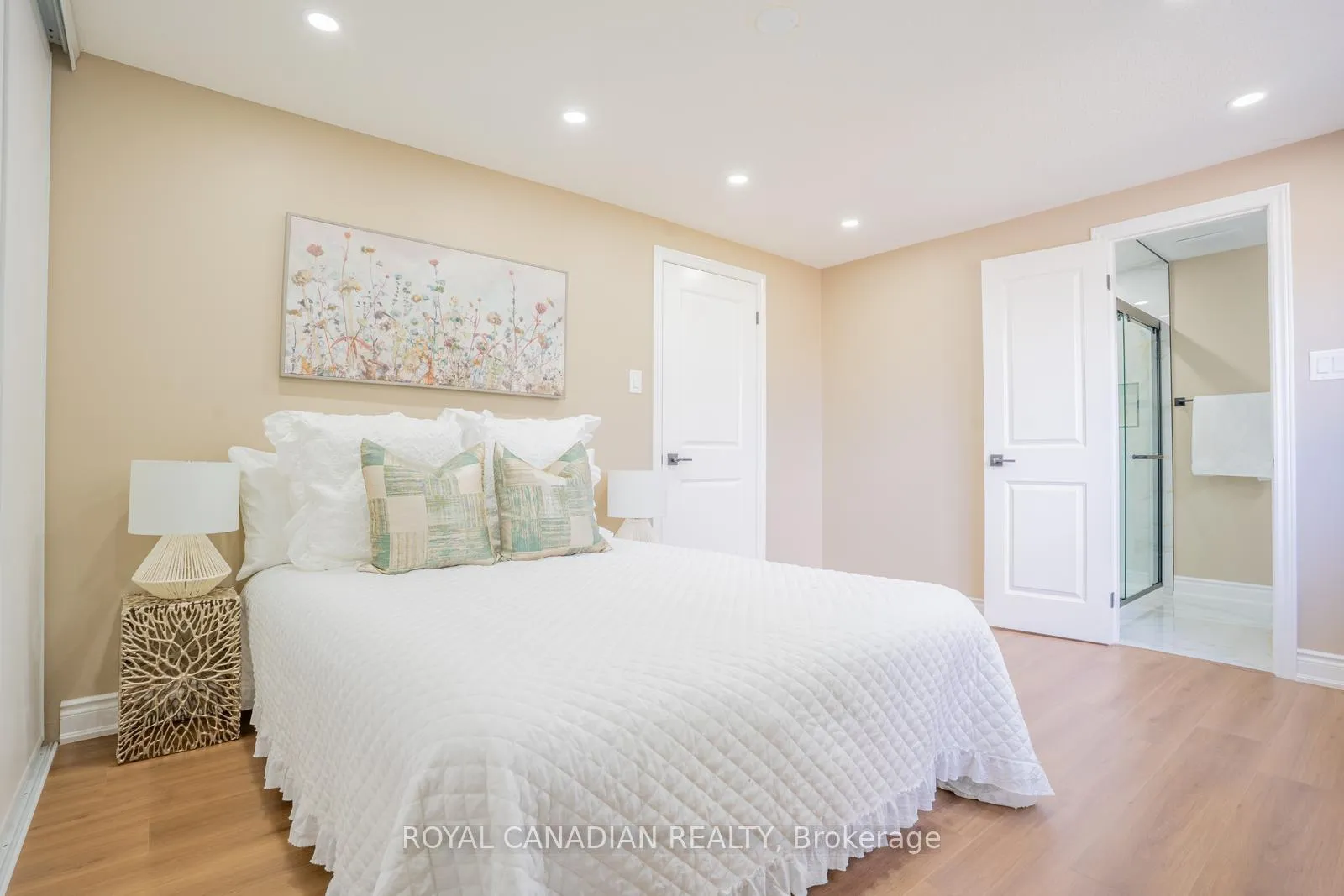 Photo 13 of 60 Cherrytree Drive W, Brampton, Fletcher's Creek South — HOMEH