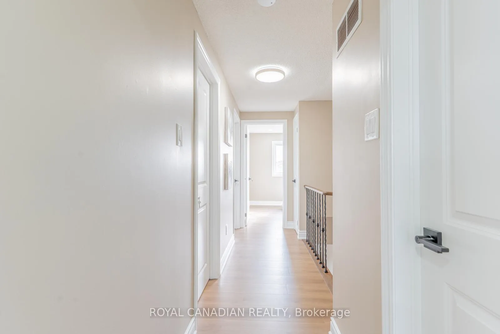 Photo 17 of 60 Cherrytree Drive W, Brampton, Fletcher's Creek South — HOMEH