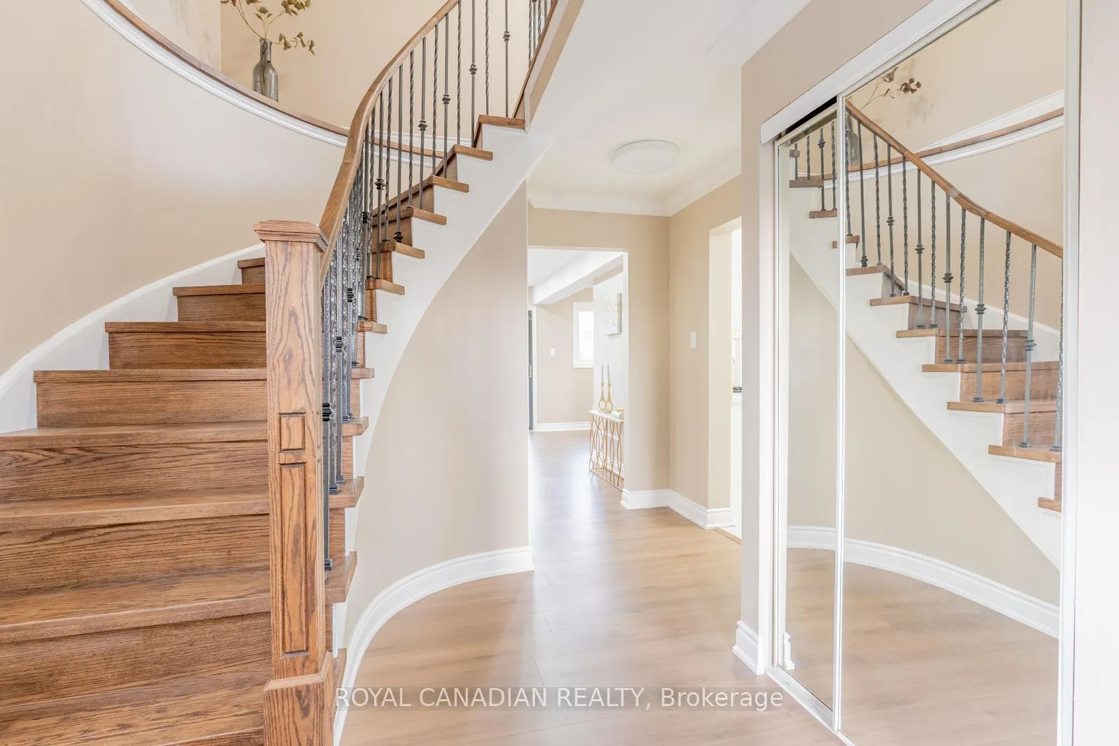 Photo 22 of 60 Cherrytree Drive W, Brampton, Fletcher's Creek South — HOMEH