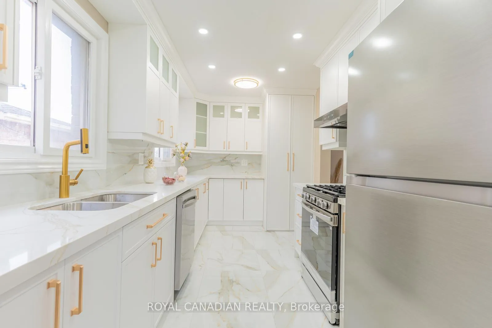 Photo 26 of 60 Cherrytree Drive W, Brampton, Fletcher's Creek South — HOMEH