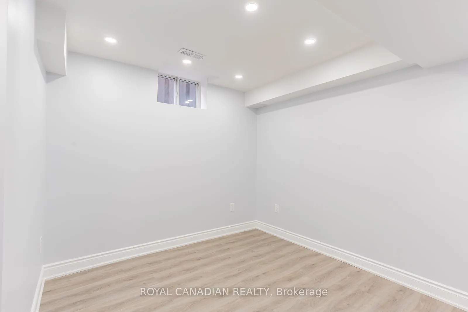Photo 36 of 60 Cherrytree Drive W, Brampton, Fletcher's Creek South — HOMEH