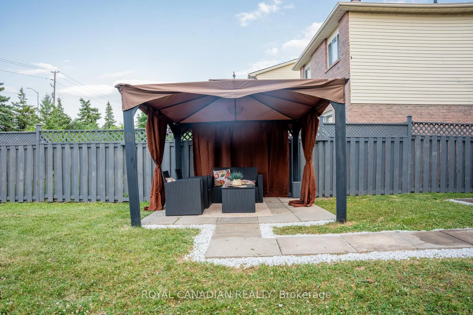 Photo 43 of 60 Cherrytree Drive W, Brampton, Fletcher's Creek South — HOMEH
