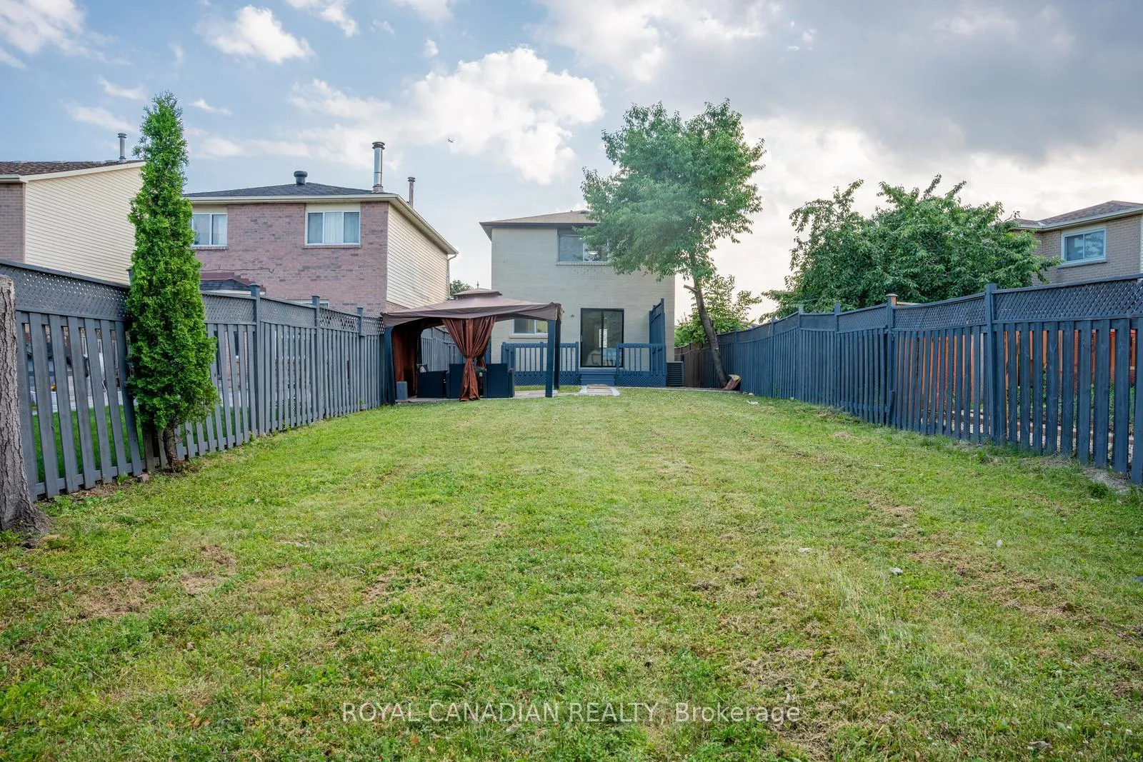 Photo 44 of 60 Cherrytree Drive W, Brampton, Fletcher's Creek South — HOMEH