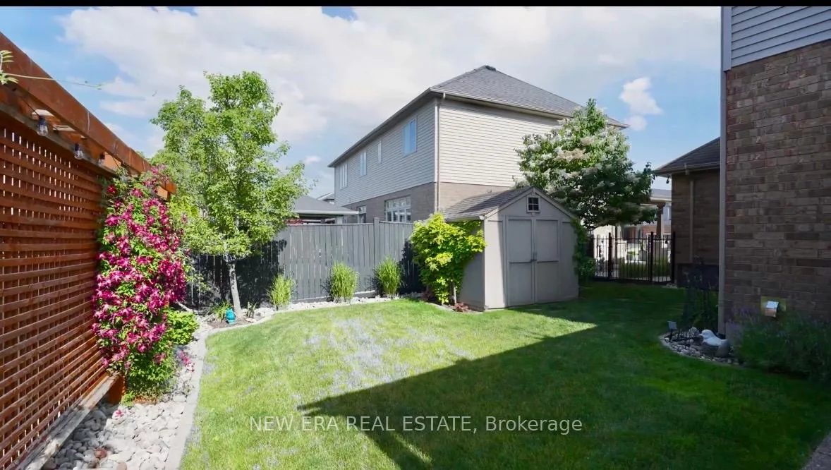 Photo 9 of 13 Alex Grant Place, St. Catharines, Secord Woods — HOMEH