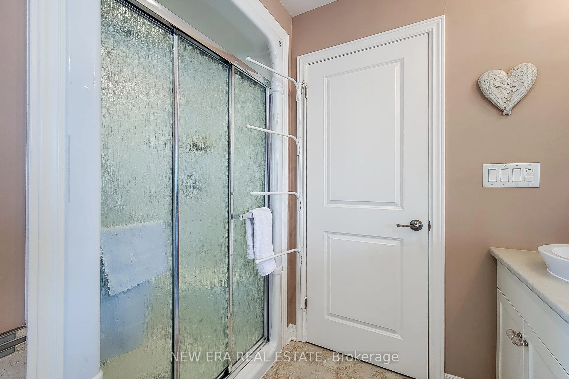 Photo 40 of 13 Alex Grant Place, St. Catharines, Secord Woods — HOMEH
