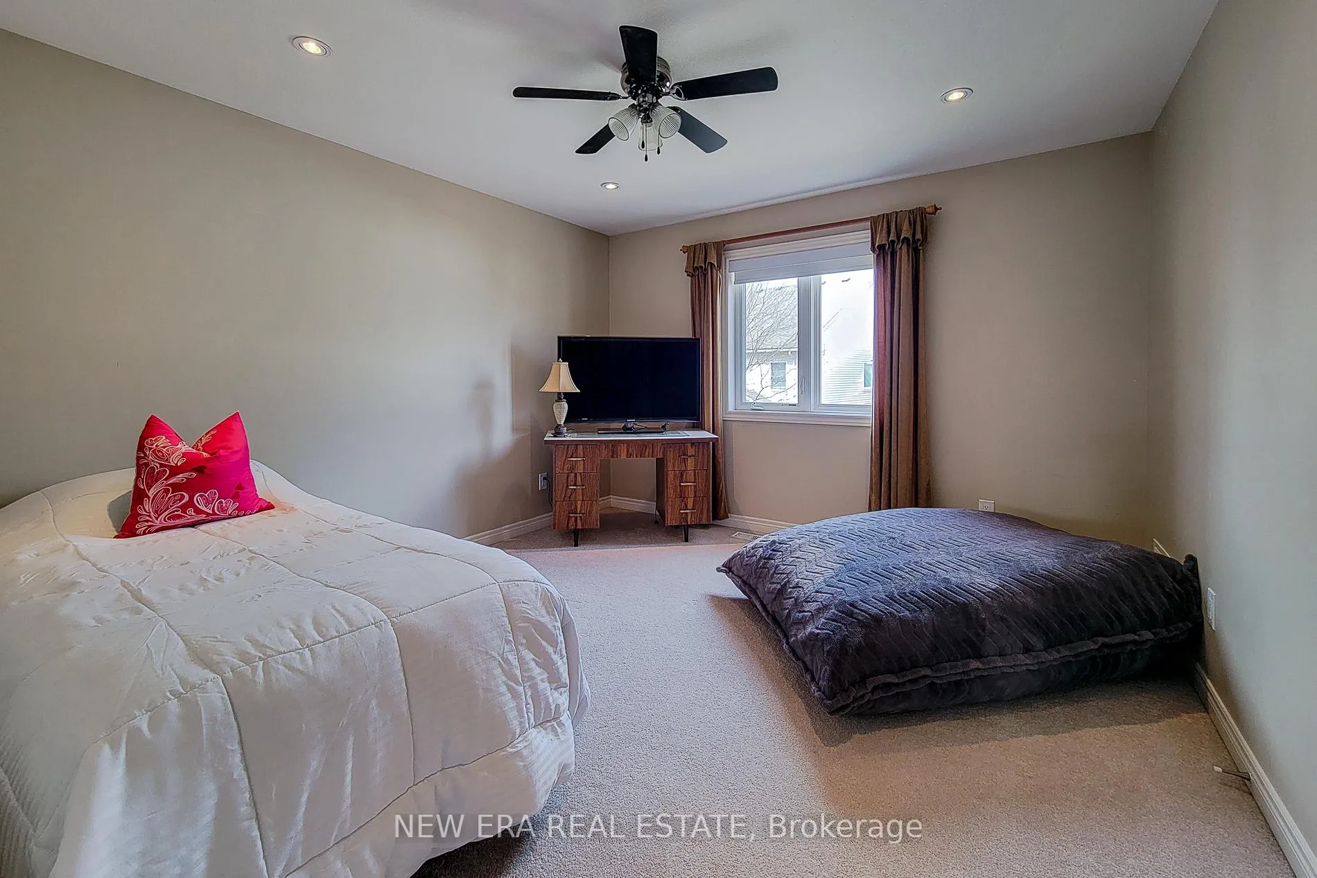 Photo 46 of 13 Alex Grant Place, St. Catharines, Secord Woods — HOMEH