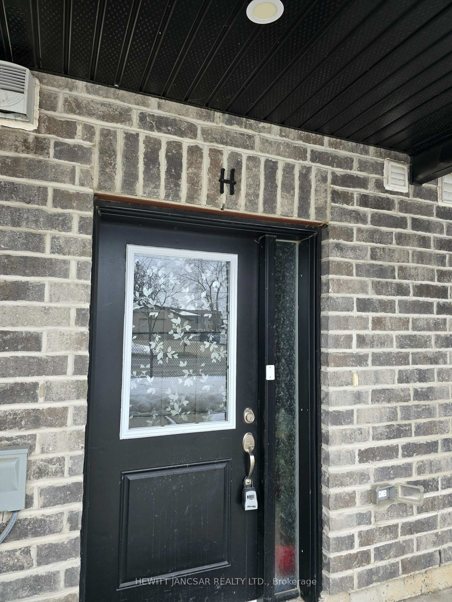 Photo 3 of Unit H, 148 Rochefort Street, Kitchener — HOMEH