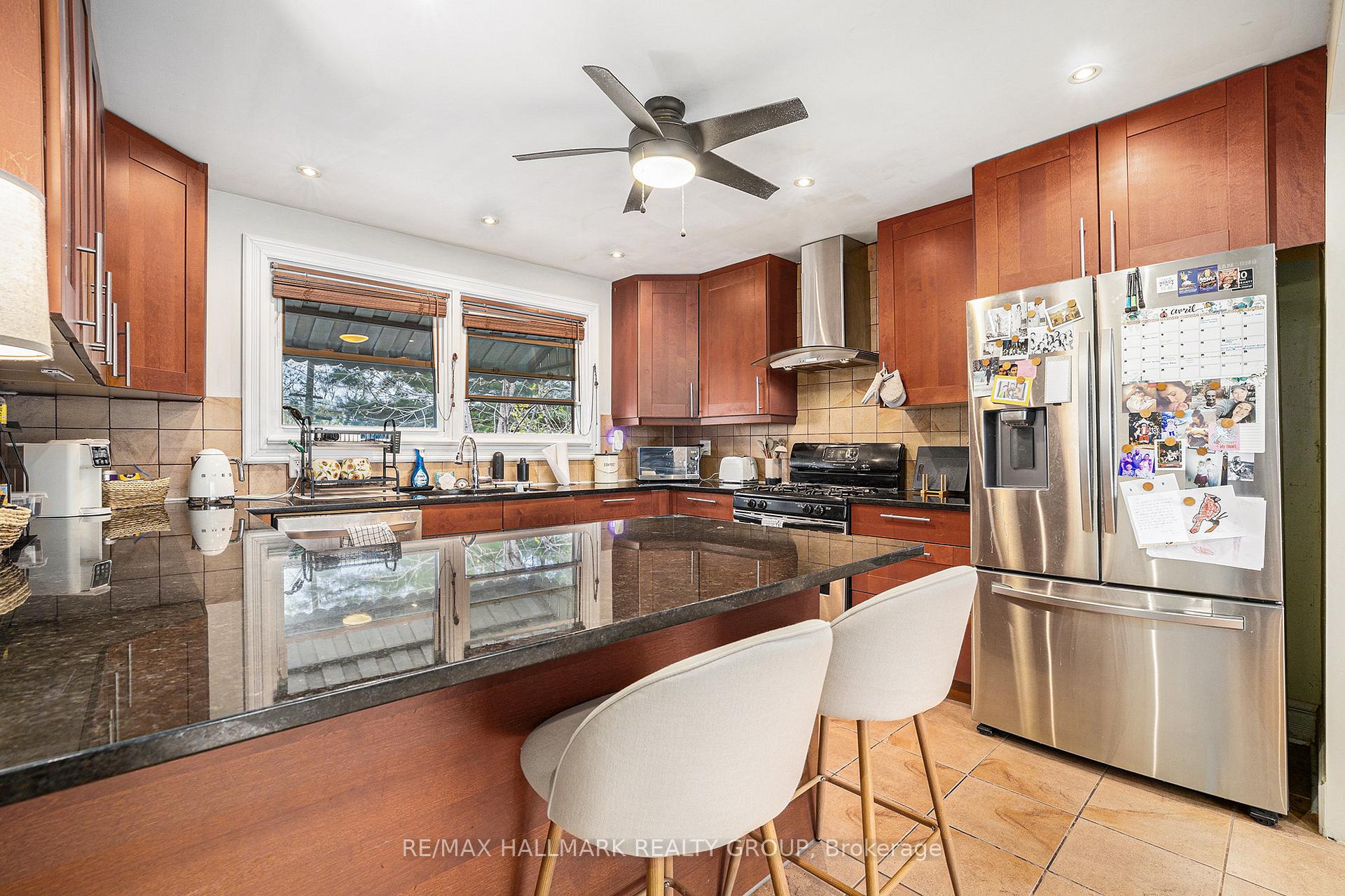 Photo 9 of 1852 Hutton Avenue, Ottawa, Elmvale Acres — HOMEH