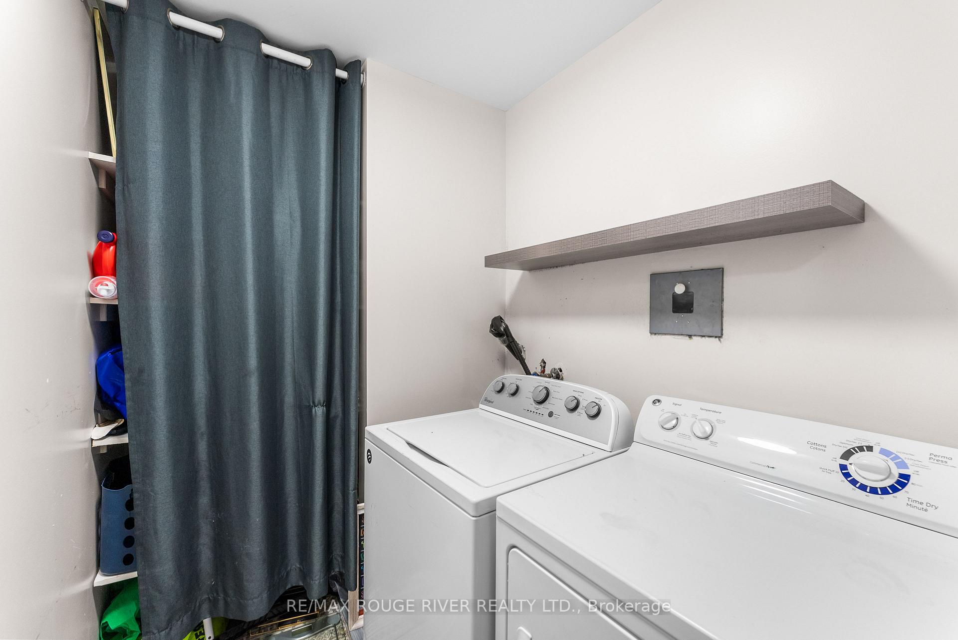 Photo 39 of 37 Dykstra Lane, Clarington, Bowmanville — HOMEH
