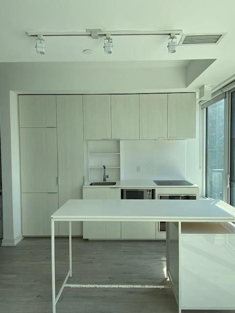 Front of Unit 2101, 77 Shuter Street
