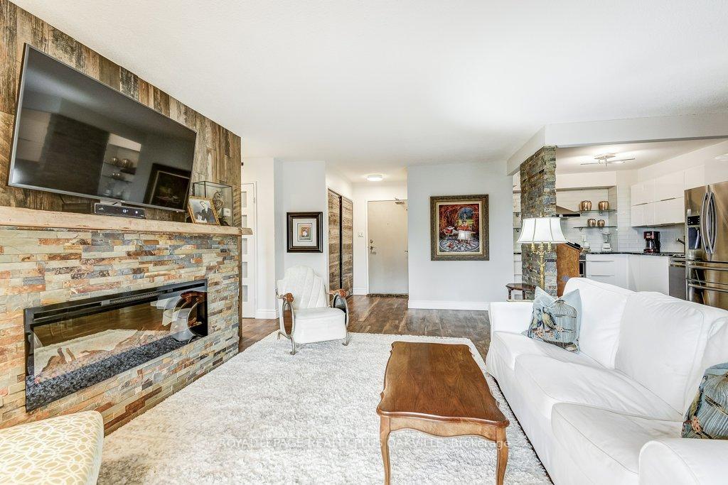 Photo 13 of Unit 515, 500 Green Road, Hamilton, Lakeshore — HOMEH