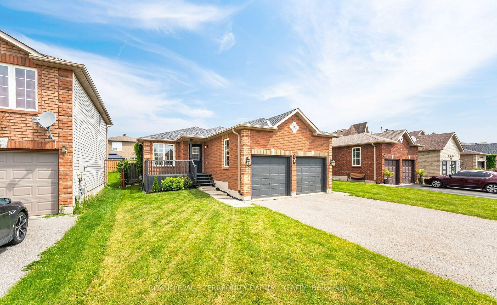 Photo 4 of Unit Upper, 38 Irene Drive, Barrie, Painswick South — HOMEH