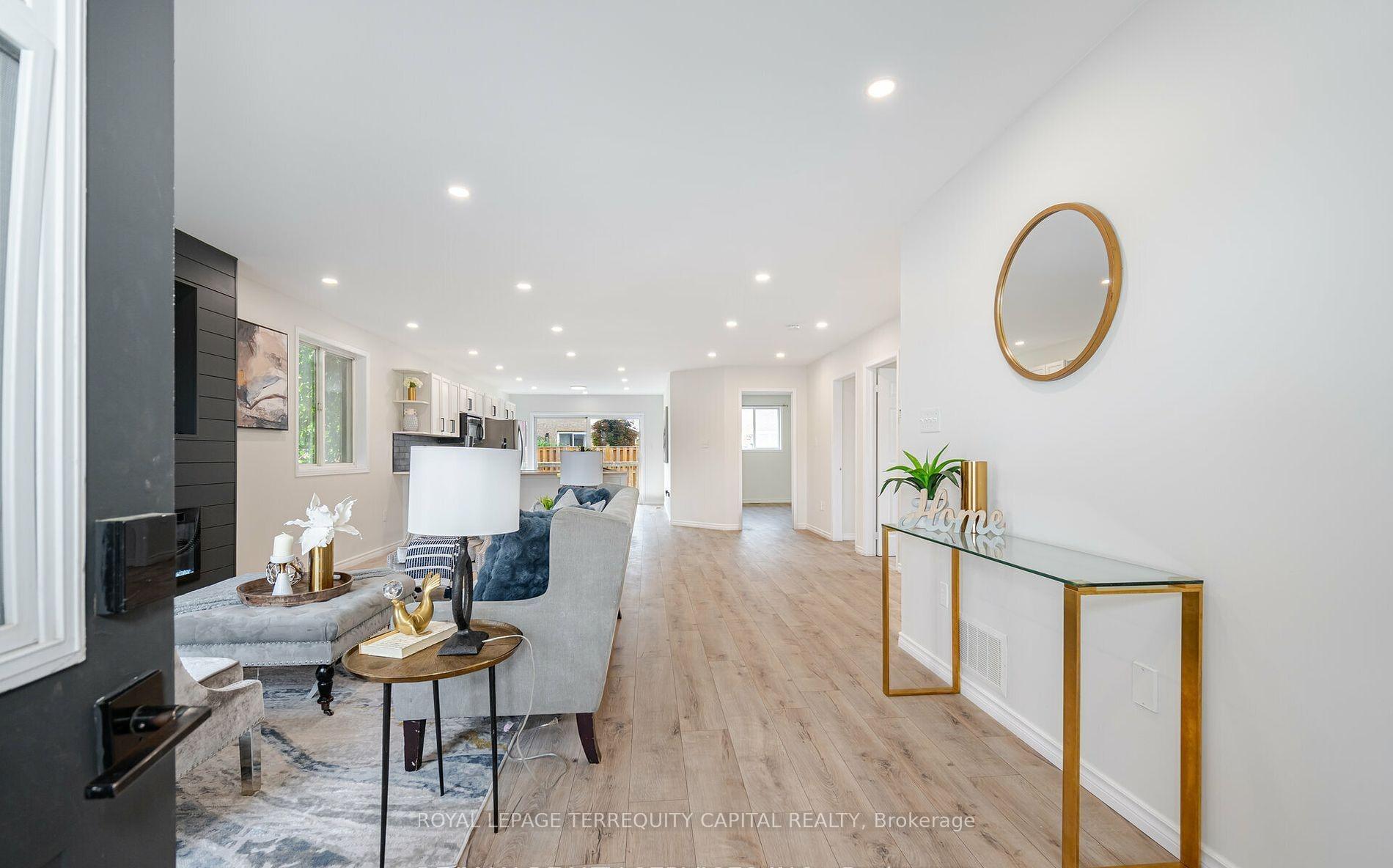 Photo 3 of Unit Upper, 38 Irene Drive, Barrie, Painswick South — HOMEH