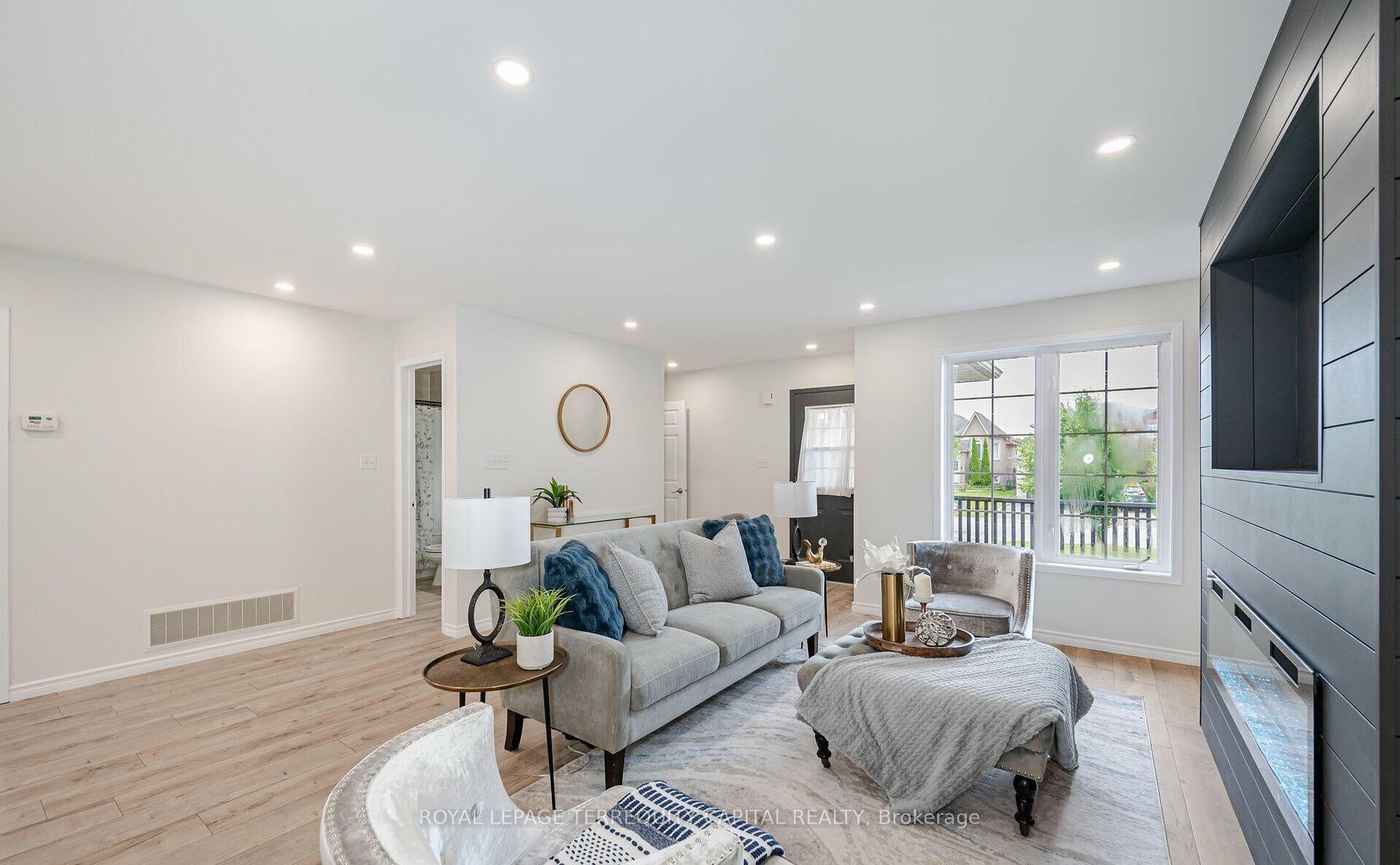 Photo 5 of Unit Upper, 38 Irene Drive, Barrie, Painswick South — HOMEH