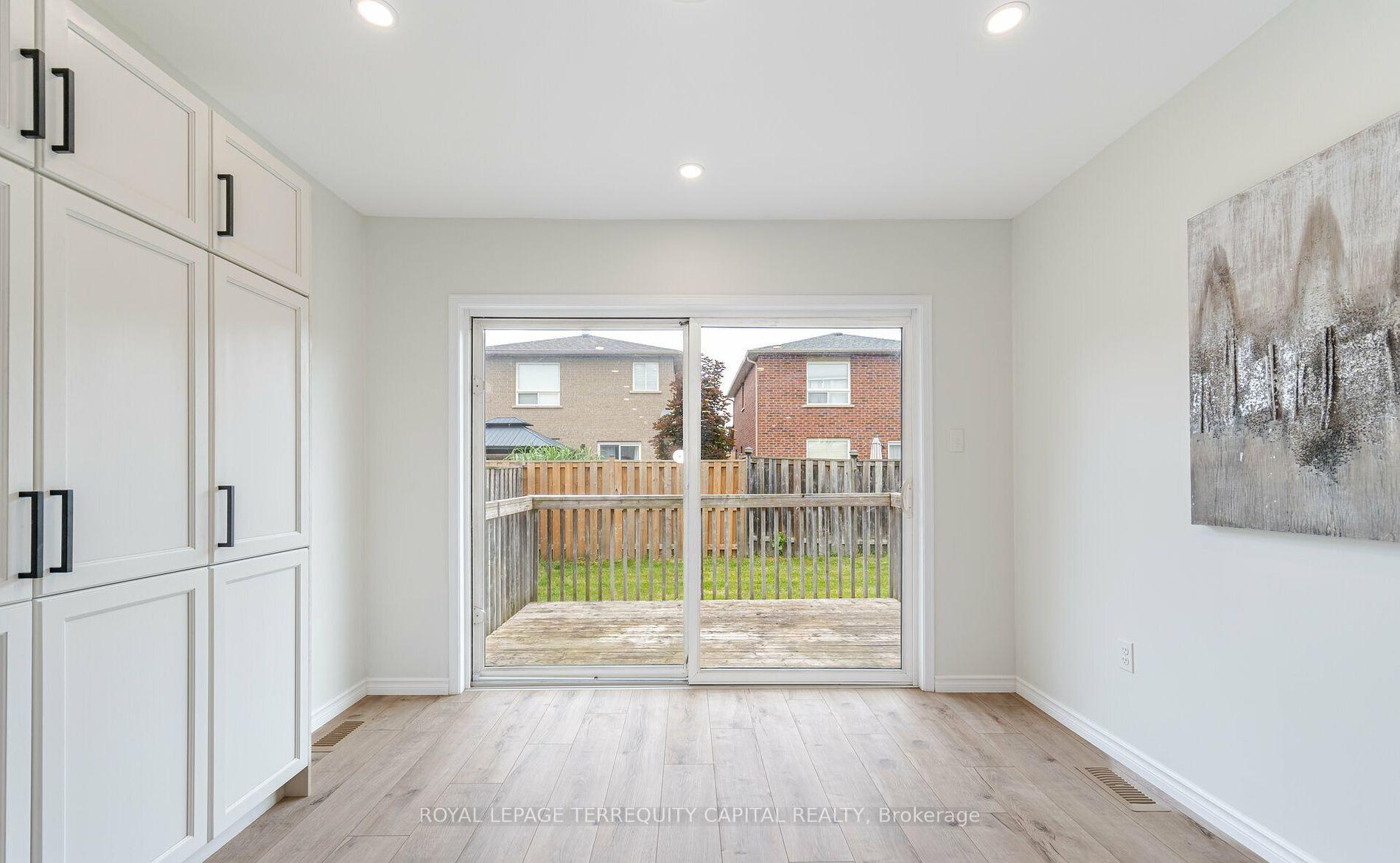 Photo 17 of Unit Upper, 38 Irene Drive, Barrie, Painswick South — HOMEH