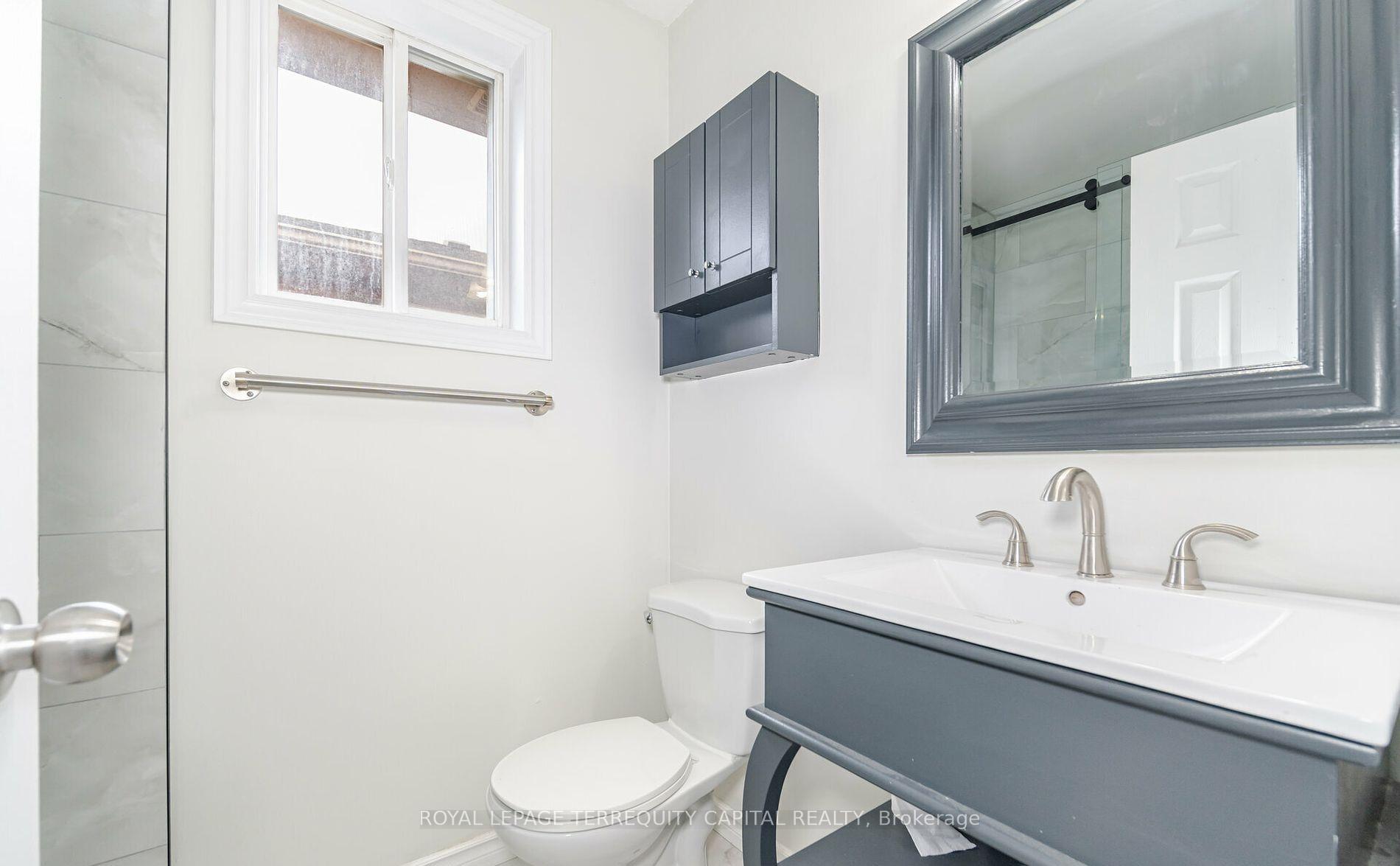 Photo 16 of Unit Upper, 38 Irene Drive, Barrie, Painswick South — HOMEH