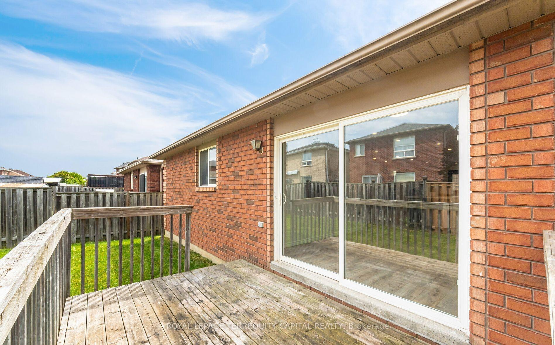 Photo 22 of Unit Upper, 38 Irene Drive, Barrie, Painswick South — HOMEH