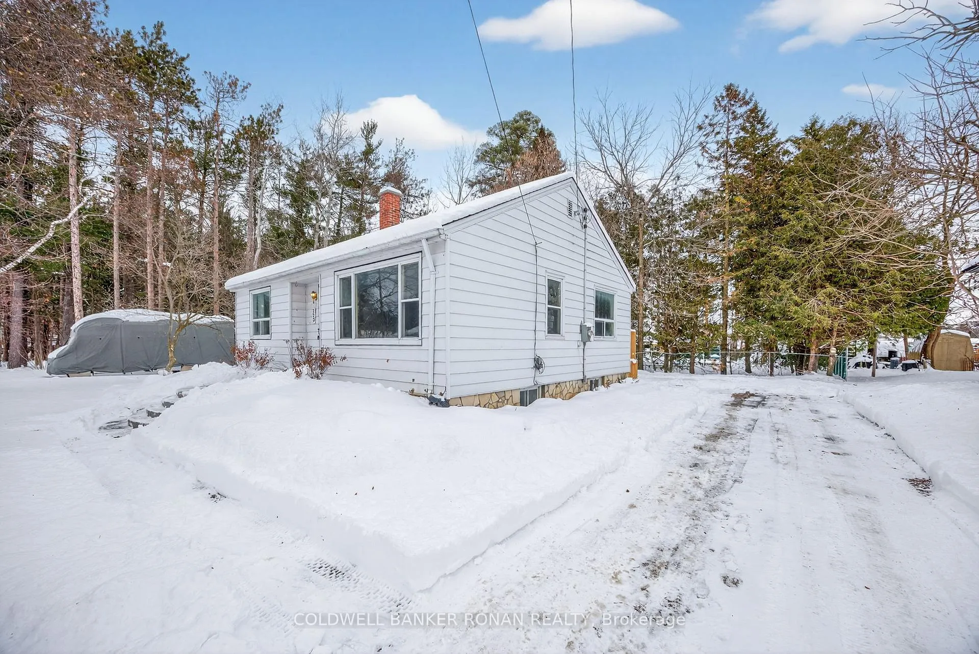 Photo 4 of 223 Louisa Street, Clearview, Stayner — HOMEH
