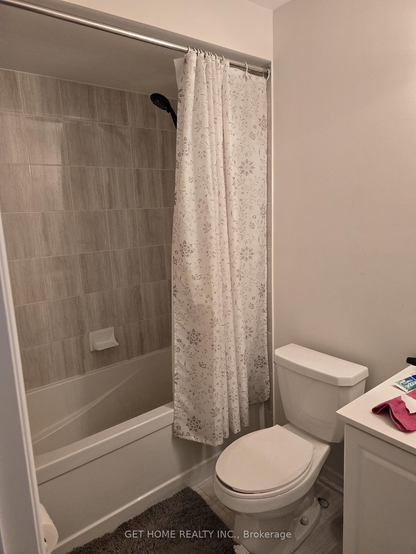 Photo 5 of Unit 20, 480 Beresford Path, Oshawa, Central — HOMEH