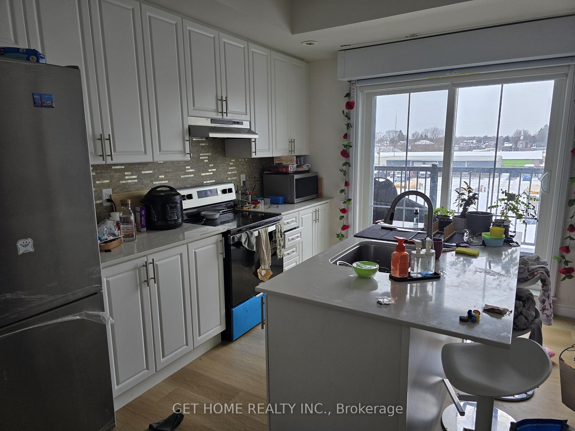 Photo 6 of Unit 20, 480 Beresford Path, Oshawa, Central — HOMEH