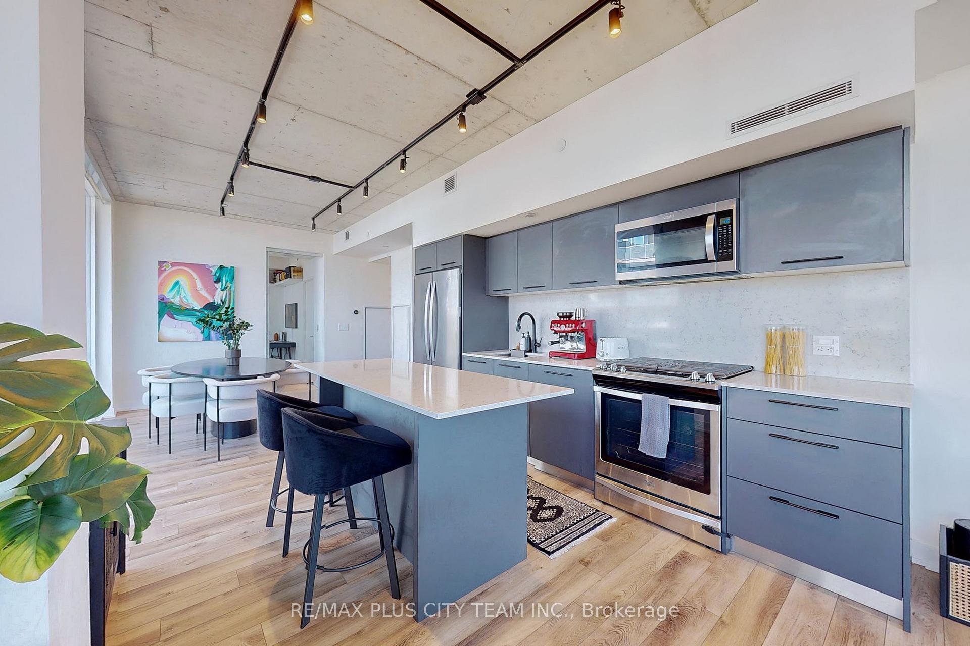 Photo 5 of Unit 817, 15 Baseball Place, Toronto, South Riverdale — HOMEH